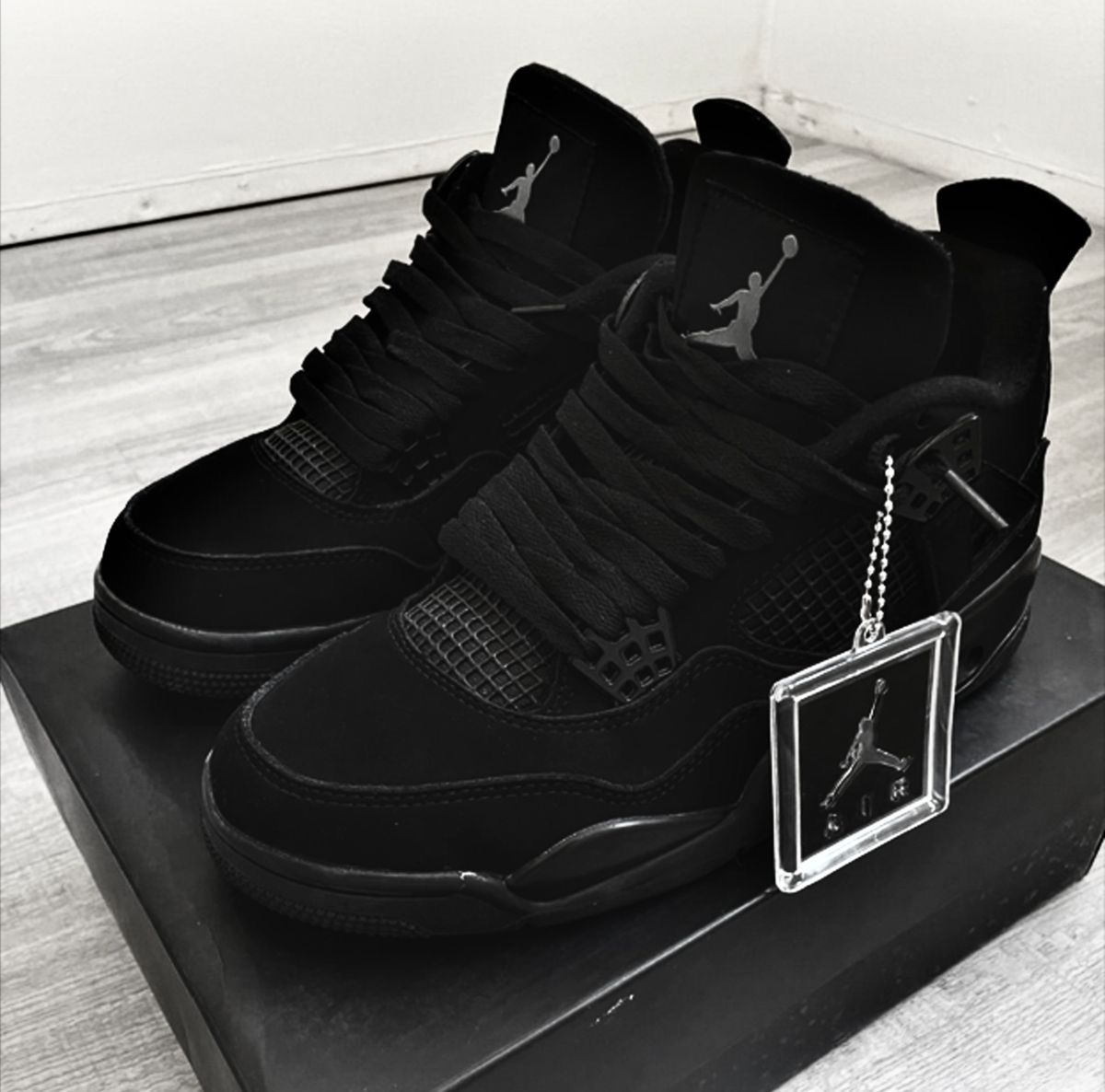Jordan retro 4