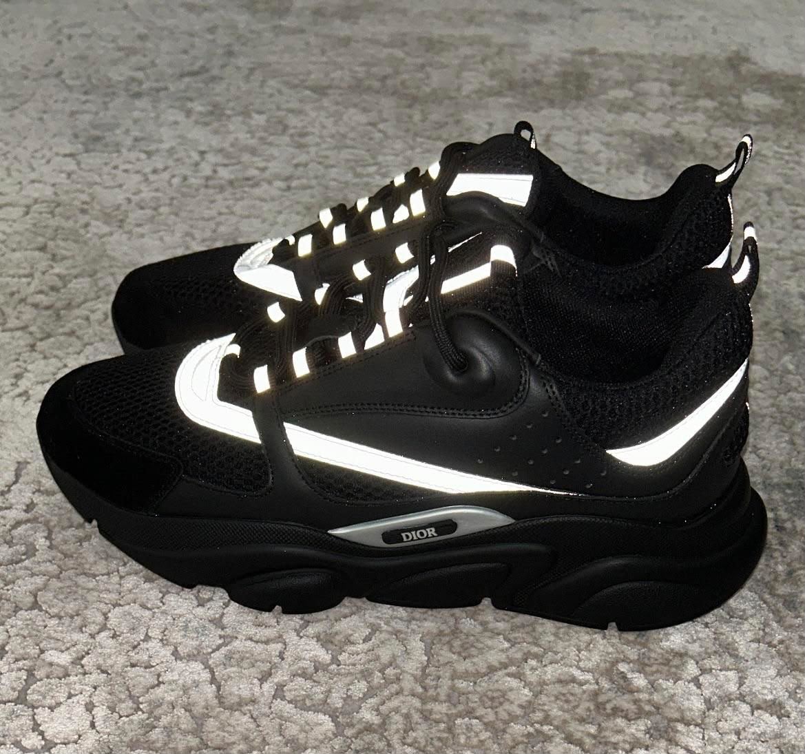 Dior b22