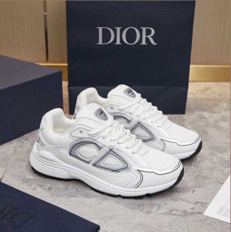 Dior b30